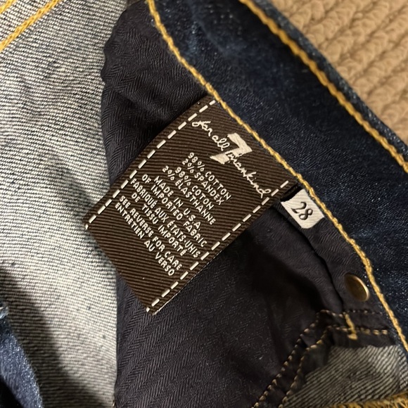 Seven for all mankind jeans. Size 28. Very gently used. Like new. - Picture 3 of 5
